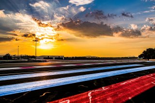 Trackwalk
 | SRO / TWENTY-ONE CREATION - Jules Benichou