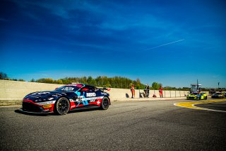 #92 - Racing Spirit Of Leman - Victor Weyrich - Mateo Villagomez - Aston Martin Vantage AMR GT4 - SILVER, Essais Libres 2, GT4 France
 | © SRO - TWENTY-ONE CREATION | Jules Benichou