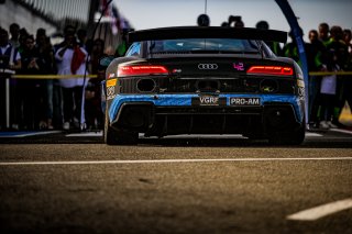 #42 - Sainteloc Racing - Gregory Guilvert - Christophe Hamon - Audi R8 LMS GT4 - PRO-AM, Course 1, GT4 France, Pitlane
 | © SRO - TWENTY-ONE CREATION | Jules Benichou