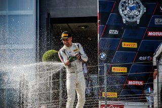 Course 1, Podium
 | © SRO - TWENTY-ONE CREATION | Jules Benichou
