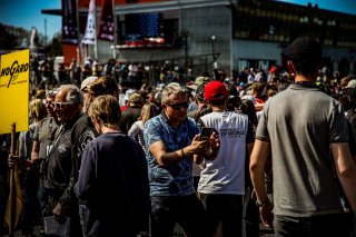 Ambiance, Course 1, Grid Walk
 | © SRO - TWENTY-ONE CREATION | Jules Benichou