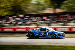 #42 - Sainteloc Racing - Gregory Guilvert - Christophe Hamon - Audi R8 LMS GT4 - PRO-AM, Course 2, GT4 France
 | © SRO - TWENTY-ONE CREATION | Jules Benichou