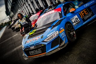 #42 - Sainteloc Racing - Gregory Guilvert - Christophe Hamon - Audi R8 LMS GT4 - Pro-Am, Essais Libres 1, FFSA GT, Pitlane
 | © SRO - TWENTY-ONE CREATION | Jules Benichou