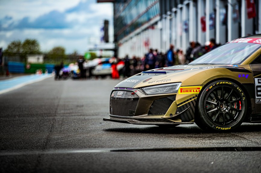 Essais Libres 1, Pitlane
