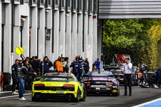 Course 2, Pitlane
 | © SRO / Patrick Hecq Photography