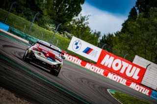 #17 - L'ESPACE BIENVENUE - Benjamin Lessennes - Ricardo Van Der Ende - BMW M4 GT4 (G82) - Silver, Course 2, FFSA GT
 | © SRO - TWENTY-ONE CREATION | Jules Benichou