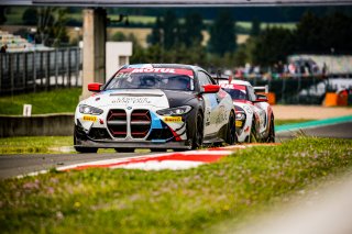 #17 - L'ESPACE BIENVENUE - Benjamin Lessennes - Ricardo Van Der Ende - BMW M4 GT4 (G82) - Silver, Course 2, FFSA GT
 | © SRO - TWENTY-ONE CREATION | Jules Benichou