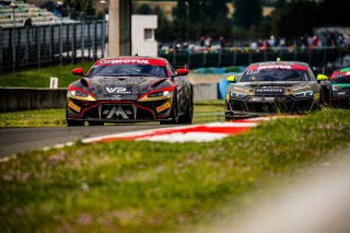 #7 - Mirage Racing - Romain Carton - Louis Meric - Aston Martin Vantage AMR GT4 - Silver, Course 2, FFSA GT
 | © SRO - TWENTY-ONE CREATION | Jules Benichou