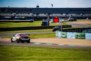 #17 - L'ESPACE BIENVENUE - Benjamin Lessennes - Ricardo Van Der Ende - BMW M4 GT4 (G82) - Silver, Essais Privés, FFSA GT
 | © SRO - TWENTY-ONE CREATION | Jules Benichou