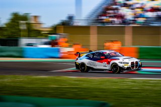 #17 - L'ESPACE BIENVENUE - Benjamin Lessennes - Ricardo Van Der Ende - BMW M4 GT4 (G82) - Silver, Essais Qualificatifs, FFSA GT
 | © SRO - TWENTY-ONE CREATION | Jules Benichou