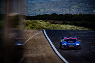 #42 - Sainteloc Racing - Gregory Guilvert - Christophe Hamon - Audi R8 LMS GT4 - Pro-Am, FFSA GT
 | © SRO - TWENTY-ONE CREATION | Jules Benichou