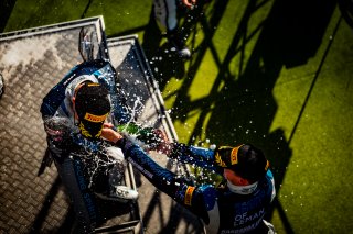 #92 - Racing Spirit Of Léman - Victor Weyrich - Mateo Villagomez - Aston Martin Vantage AMR GT4 - Silver, Course 2, FFSA GT
 | © SRO - TWENTY-ONE CREATION | Jules Benichou