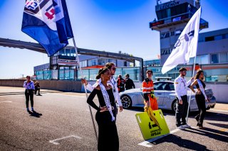 Course 2, Grid Walk
 | © SRO - TWENTY-ONE CREATION | Jules Benichou