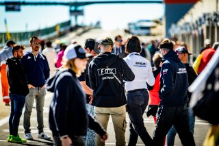 Ambiance, Autographe Session, FFSA GT
 | © SRO - TWENTY-ONE CREATION | Jules Benichou