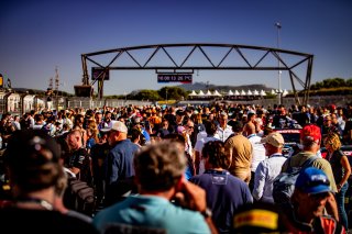 Ambiance, Grid Walk
 | © SRO - TWENTY-ONE CREATION | Jules Benichou