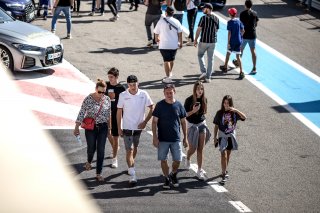 Ambiance, Pitwalk
 | © SRO / Morgan Mathurin