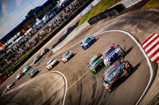 #92 - Racing Spirit Of Léman - Victor Weyrich - Mateo Villagomez - Aston Martin Vantage AMR GT4 - Silver, Course 1, GT4 France
 | © SRO - TWENTY-ONE CREATION | Jules Benichou