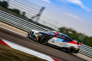 #17 - L'ESPACE BIENVENUE - Ricardo Van Der Ende - Benjamin Lessennes - BMW M4 GT4 (G82) - Silver, Course 1, GT4 France
 | © SRO - TWENTY-ONE CREATION | Jules Benichou