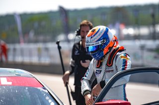 #17 - L'ESPACE BIENVENUE - Ricardo Van Der Ende - Benjamin Lessennes - BMW M4 GT4 (G82) - Silver, Course 2, GT4 France
 | ©SRO/ JULES BEAUMONT