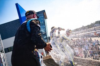 GT4 France, Podium, Race 2
 | ©SRO/ JULES BEAUMONT