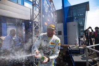 GT4 France, Podium, Race 2
 | ©SRO/ JULES BEAUMONT