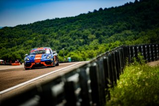 #29 - CMR - Milan Petelet - Hugo Mogica - Porsche 718 Cayman GT4 RS CS - Silver, Course 2, GT4 France
 | © SRO - TWENTY-ONE CREATION | Jules Benichou