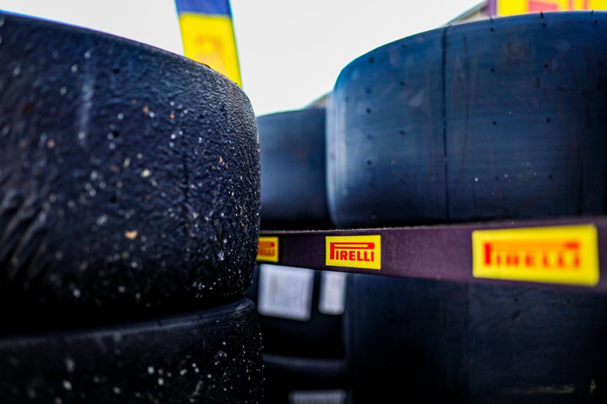 Partenaires, Pirelli
