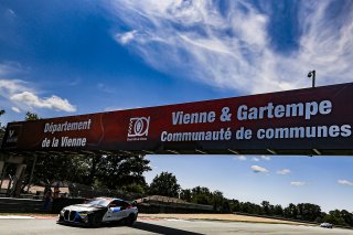 #17 - L'ESPACE BIENVENUE - Ricardo Van Der Ende - Benjamin Lessennes - BMW M4 GT4 (G82) - Silver, Essais Libres 1, FFSA GT
 | © SRO / Patrick Hecq Photography