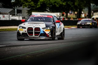 #17 - L'ESPACE BIENVENUE - Ricardo Van Der Ende - Benjamin Lessennes - BMW M4 GT4 (G82) - Silver, Course 1, FFSA GT
 | © SRO - TWENTY-ONE CREATION | Jules Benichou