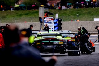 #74 - Racing Spirit Of Léman - Victor Weyrich - Mateo Villagomez - Aston Martin Vantage AMR GT4 - Am, Course 1, FFSA GT
 | © SRO / Patrick Hecq Photography