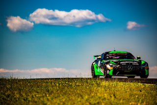 #64 - Vic'Team - Eric Trémoulet - Olivier Jouffret - Mercedes AMG GT4 - Pro-Am, FFSA GT
 | © SRO - TWENTY-ONE CREATION | Jules Benichou