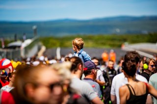 Ambiance, Grid Walk
 | &copy;&nbsp;SRO - TWENTY-ONE CREATION | Jules Benichou