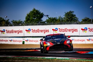 #7 - Mirage Racing - Stanislav Safronov - Aleksandr Vaintrub - Aston Martin Vantage AMR GT4 EVO - Pro-Am, FFSA GT
 | TWENTY-ONE CREATION