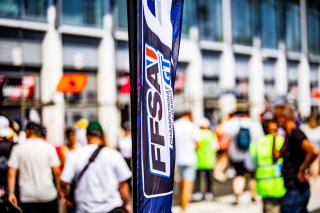 Ambiance, Pit Walk
 | TWENTY-ONE CREATION