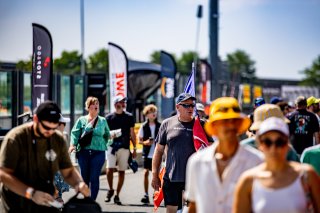 Ambiance, Pit Walk
 | TWENTY-ONE CREATION