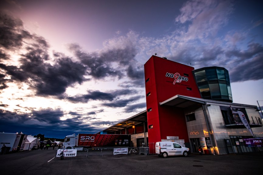 AMBIANCE, Championnat de France des circuits, Circuit de Nogaro, Coupe de Pâques
