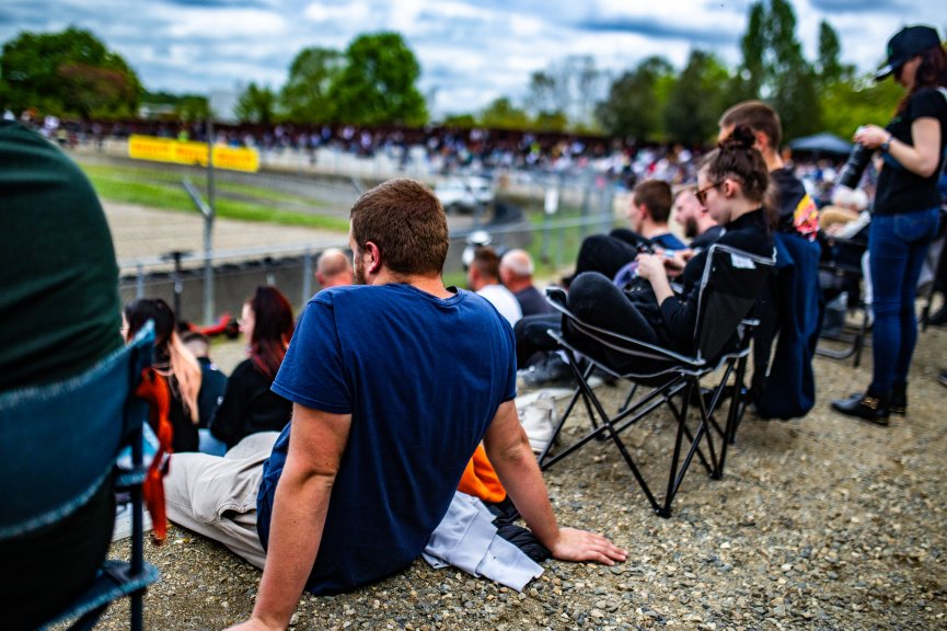 AMBIANCE, Championnat de France des circuits, Circuit de Nogaro, Coupe de Pâques
