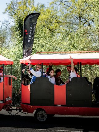 AMBIANCE
 | bendemacedo