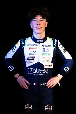 #8 - Mirage Racing - LEURS Rom&eacute;o - HENRY Joshua - Toyota GR Supra GT4 EVO2 - Pro-Am, CATEGORIES, FFSA GT, PORTRAIT, STUDIO
 | SRO Motorsports Group