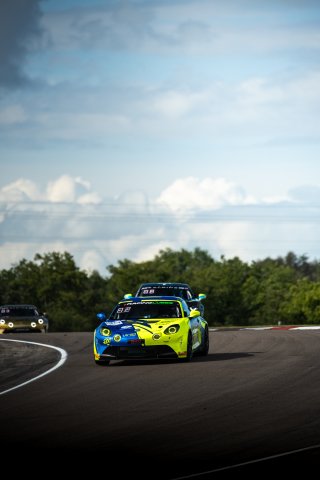 #4 - Race Cars Consulting - JOUSSET L&eacute;o - SERVOL Rudy - Alpine A110 GT4+ - Pro-Am, FFSA GT
 | &copy;&nbsp;SRO - TWENTY-ONE CREATION | Jules Benichou