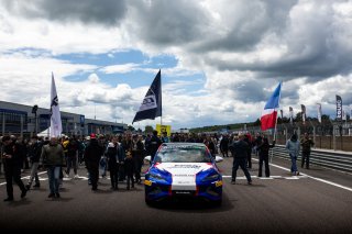 AMBIANCE, GRID WALK
 | &copy;&nbsp;SRO - TWENTY-ONE CREATION | Jules Benichou