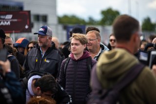 AMBIANCE, GRID WALK
 | &copy;&nbsp;SRO - TWENTY-ONE CREATION | Jules Benichou