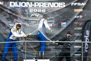 PODIUM
 | &copy;&nbsp;SRO - TWENTY-ONE CREATION | Jules Benichou