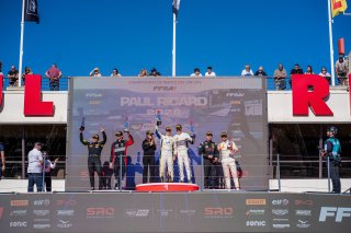 Ambiance, Podium
 | SRO / Luc SERPETTE