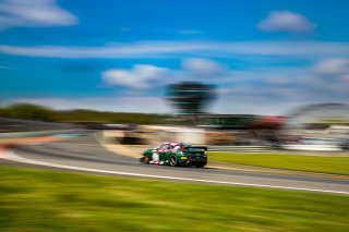 #121 K-Worx Porsche 718 Cayman GT4 RS Clubsport Timothé Buret Christopher Campbell PRO-AM, GT4, Race 2
 | SRO / TWENTY-ONE CREATION - Jules Benichou