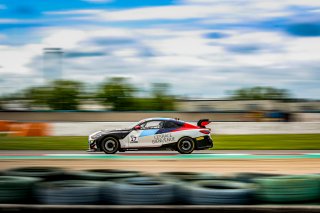 #17 - L'ESPACE BIENVENUE - Benjamin Lessennes - Ricardo Van Der Ende - BMW M4 GT4 (G82) - Silver, Course 2, FFSA GT
 | © SRO - TWENTY-ONE CREATION | Jules Benichou