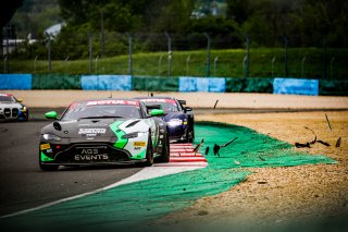 #98 - AGS Events - Christophe Carrière  - Didier Dumaine - Aston Martin Vantage AMR GT4 - Am, Course 2, FFSA GT
 | © SRO - TWENTY-ONE CREATION | Jules Benichou