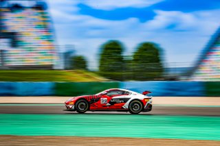 #39 - GPA Racing - Tom Verdier - Baudouin Detout - Aston Martin Vantage AMR GT4 - Pro-Am, Course 2, FFSA GT
 | © SRO - TWENTY-ONE CREATION | Jules Benichou