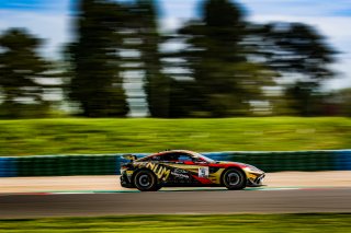 #5 - Mirage Racing - Ruben Del Sarte - David Kullmann - Aston Martin Vantage AMR GT4 - Silver, Essais Privés, FFSA GT
 | © SRO - TWENTY-ONE CREATION | Jules Benichou