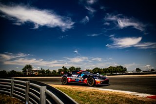 #92 - Racing Spirit Of Léman - Victor Weyrich - Mateo Villagomez - Aston Martin Vantage AMR GT4 - Silver, Essais Libres 1, FFSA GT
 | © SRO - TWENTY-ONE CREATION | Jules Benichou